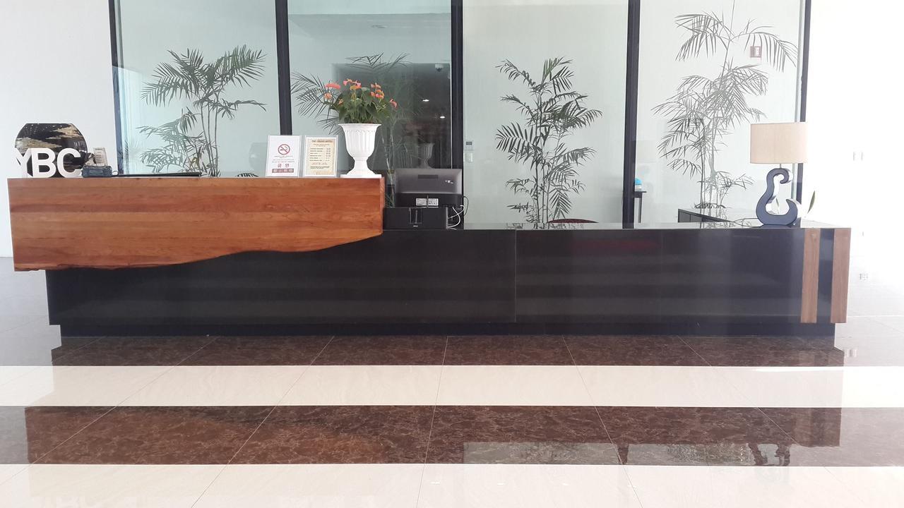 Ybc Grand Hotel Olongapo Buitenkant foto