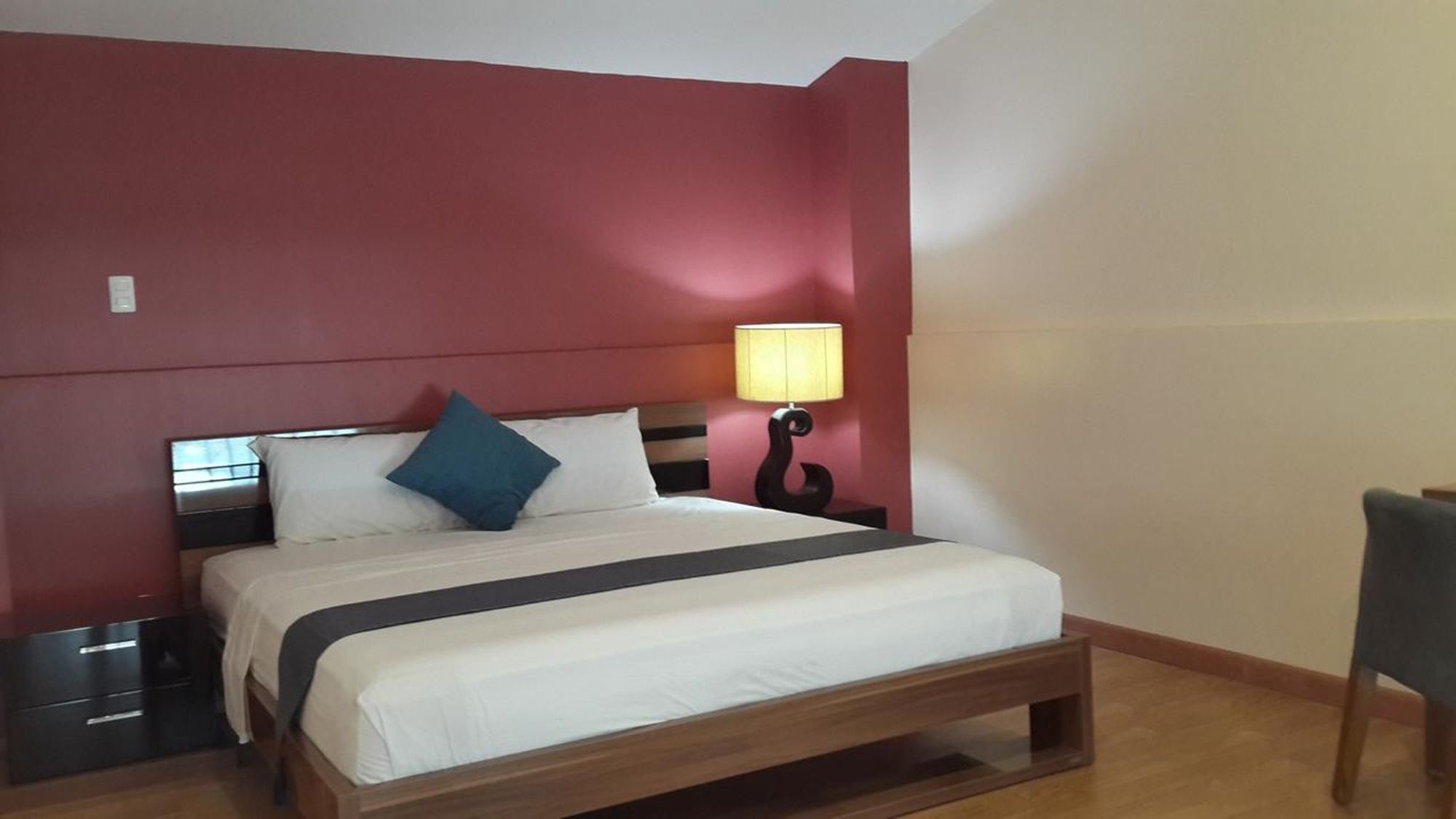 Ybc Grand Hotel Olongapo Buitenkant foto
